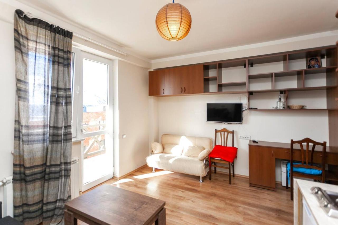 גודאורי Wehost Cozy And Comfortable Studio מראה חיצוני תמונה