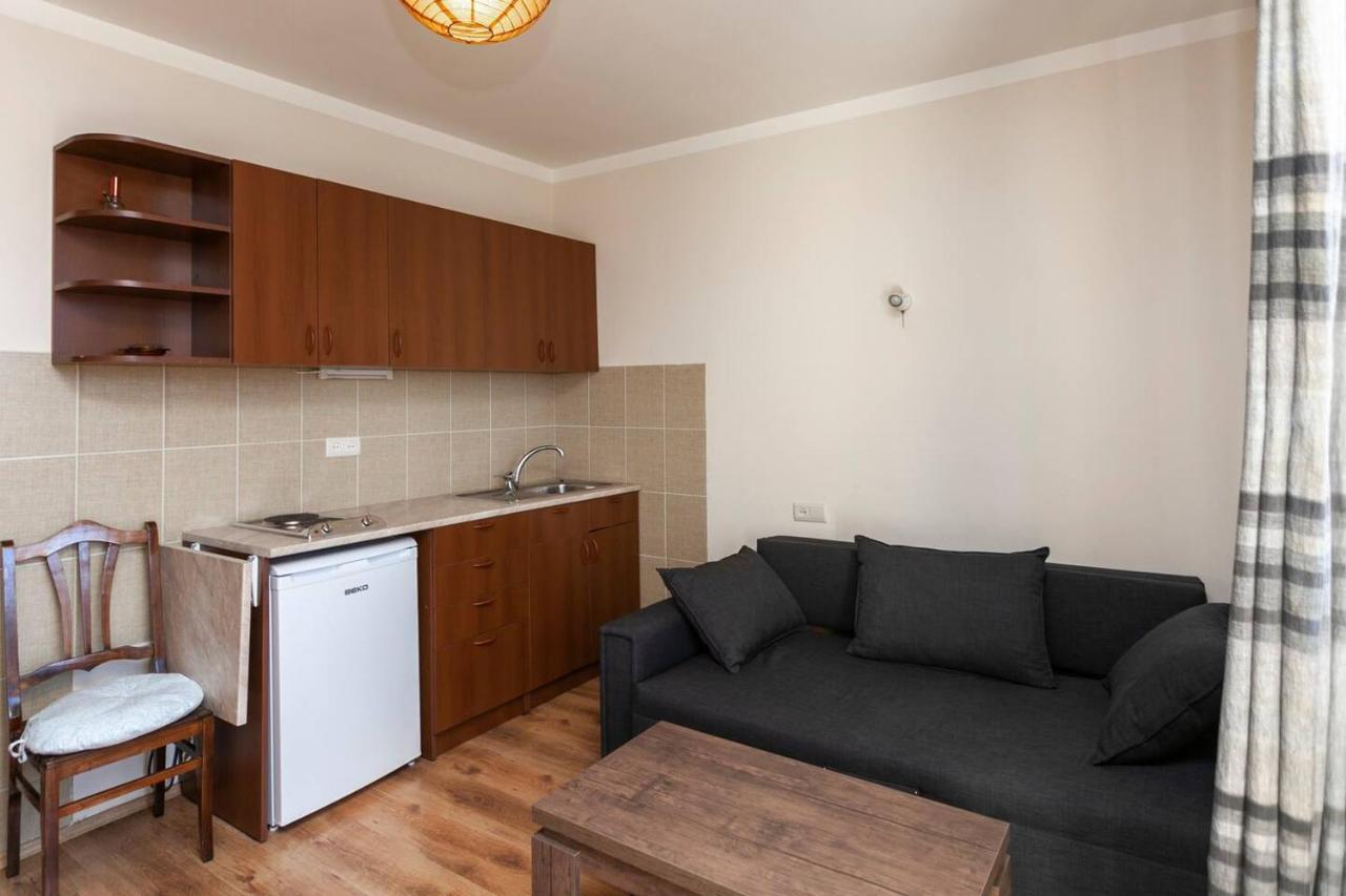 גודאורי Wehost Cozy And Comfortable Studio מראה חיצוני תמונה